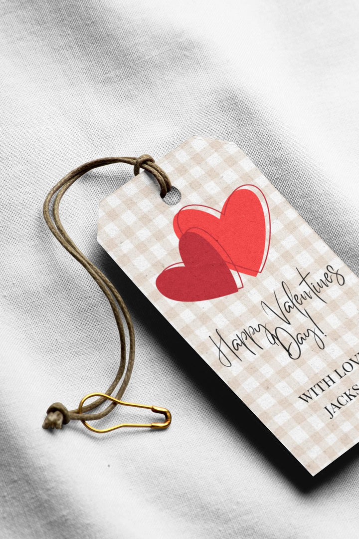 Personalized Beige Gingham Valentine&#39;s Day Gift Tags! Featuring a beige gingham pattern and heart design, these tags are perfect for both kids and adults.